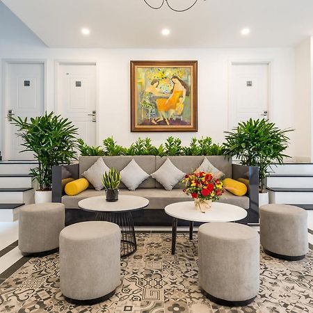 Cozrum Homes The Gallery Residence Ho Chi Minh City Bagian luar foto