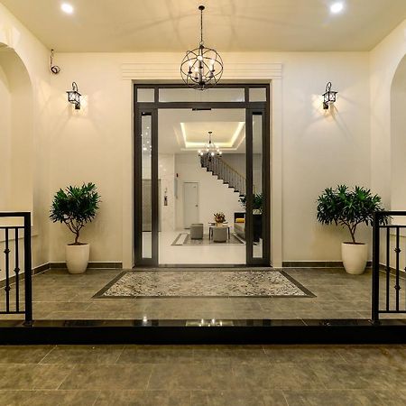 Cozrum Homes The Gallery Residence Ho Chi Minh City Bagian luar foto
