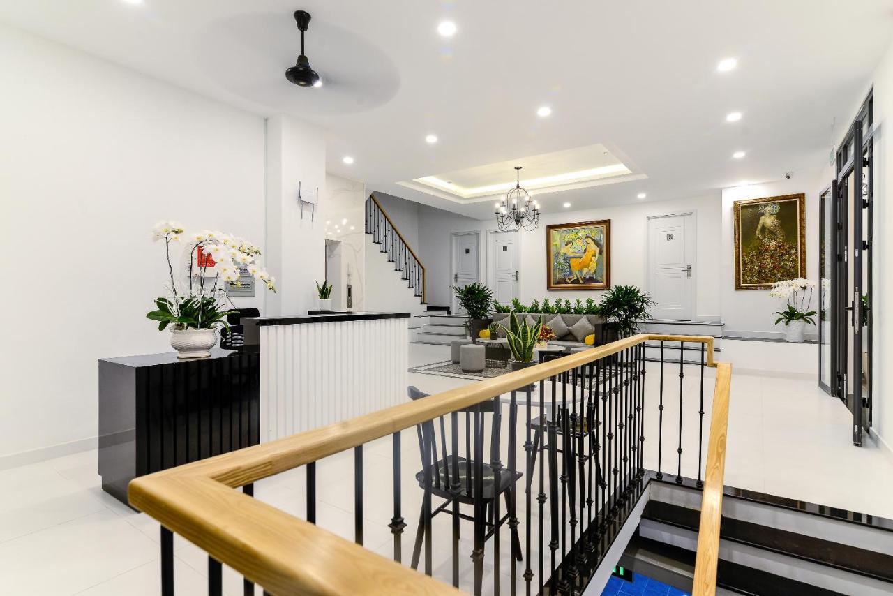 Cozrum Homes The Gallery Residence Ho Chi Minh City Bagian luar foto