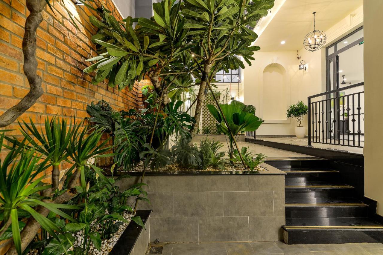 Cozrum Homes The Gallery Residence Ho Chi Minh City Bagian luar foto
