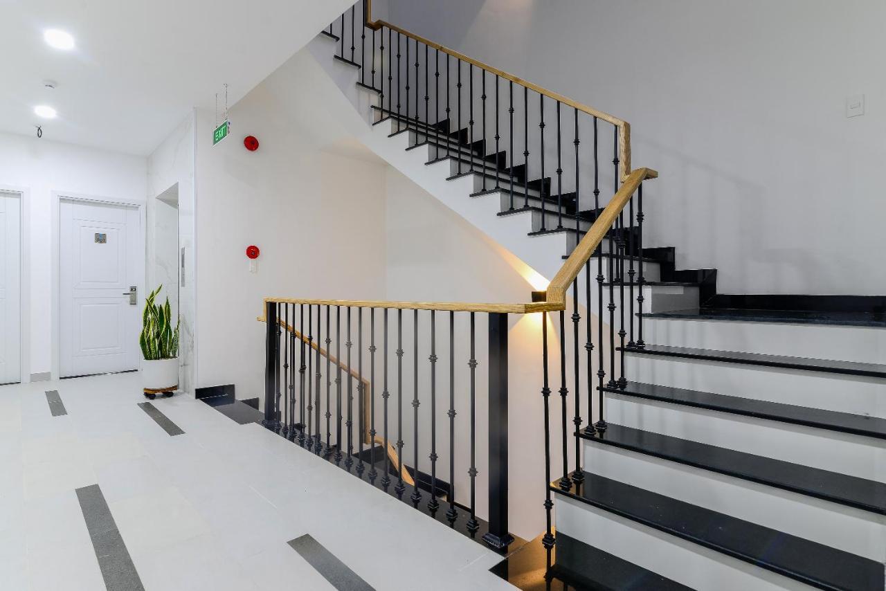 Cozrum Homes The Gallery Residence Ho Chi Minh City Bagian luar foto