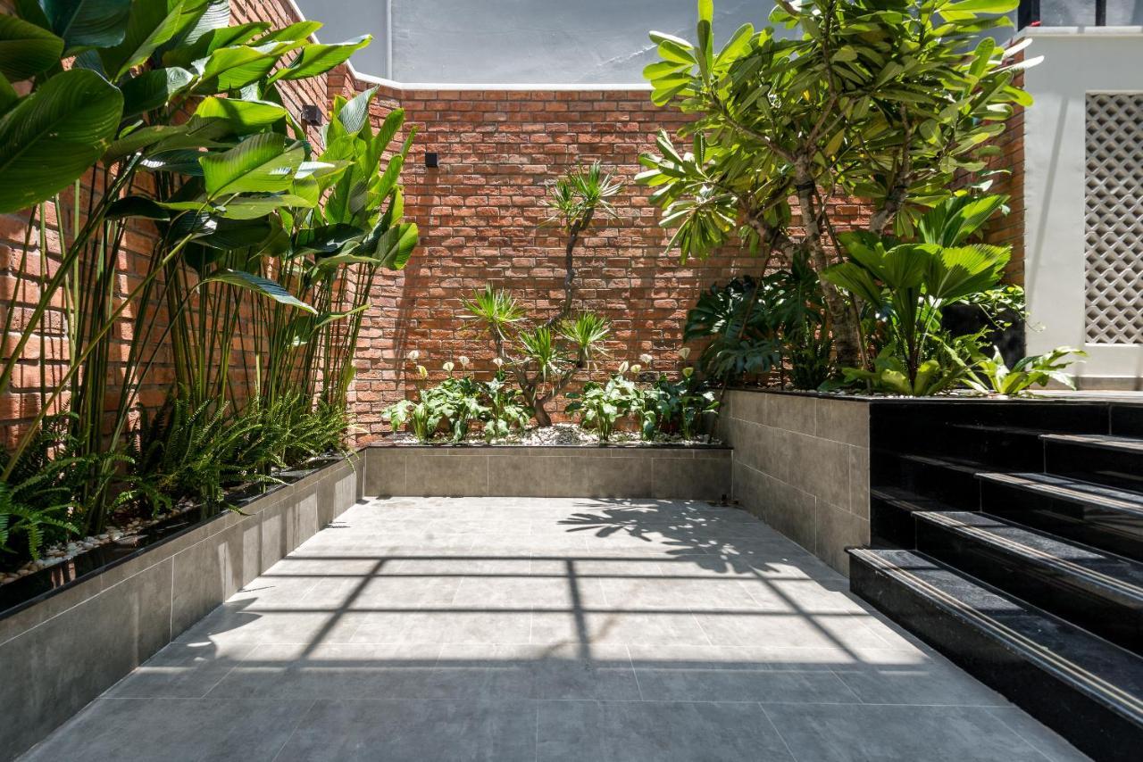 Cozrum Homes The Gallery Residence Ho Chi Minh City Bagian luar foto